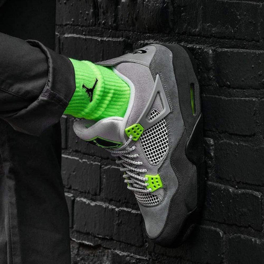 NIKE AIR JORDAN 4 RETRO SE NEON 95