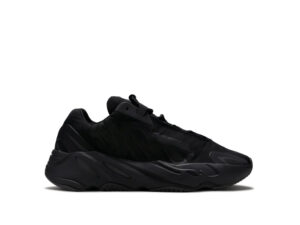 ADIDAS YEEZY BOOST 700 MNVN TRIPLE BLACK